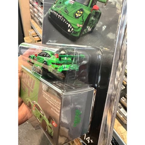 tw-11134207-81ztg-mgpyixniww0d62