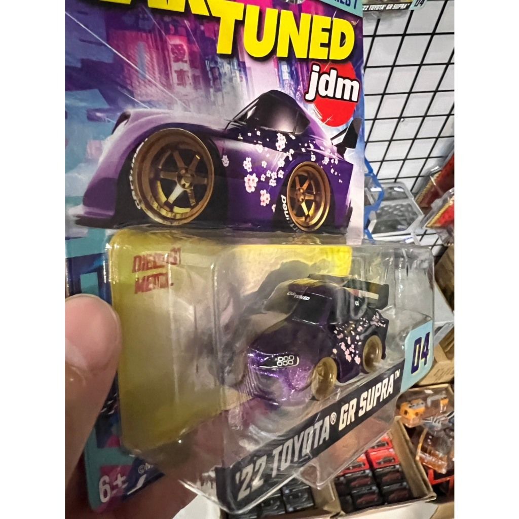 tw-11134207-81ztm-mfuvgdhnrwgb00