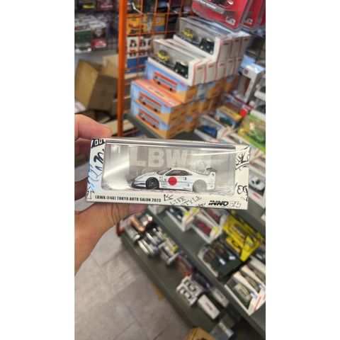 tw-11134207-7r990-lnlpfkeq0ye524