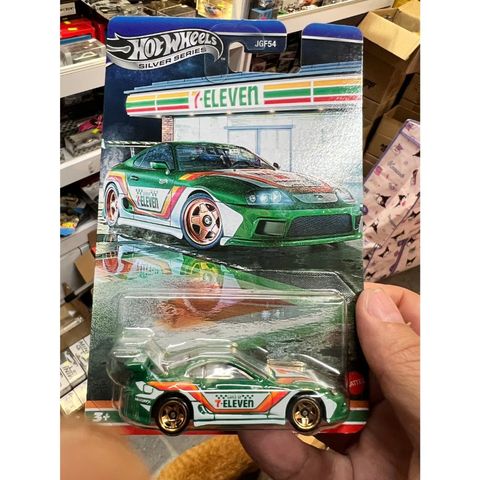 tw-11134207-81ztg-mebj64nsb3t0d1