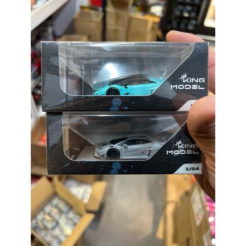 tw-11134207-81ztq-me9qgnw8mio083