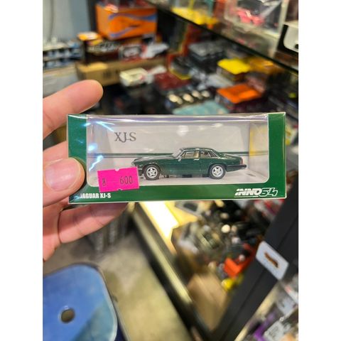 tw-11134207-81ztm-me8piach94hy22