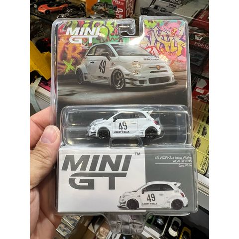 tw-11134207-7ra0s-mdu3vdrhsq9390