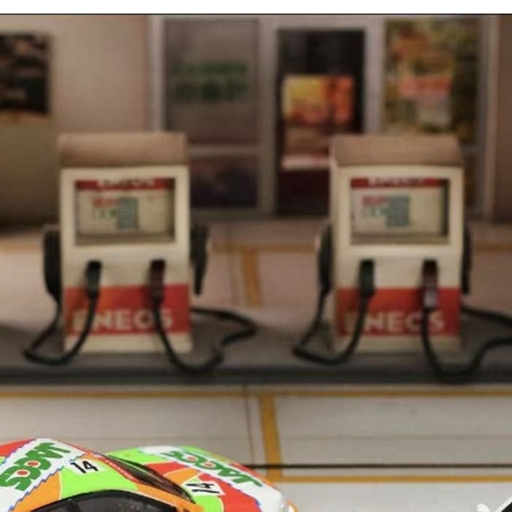 tw-11134207-7ra0r-mchxutie660cca