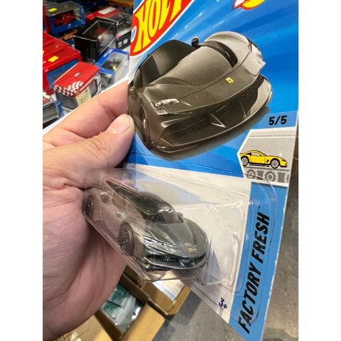 tw-11134207-81ztc-mi0dlykakg0586