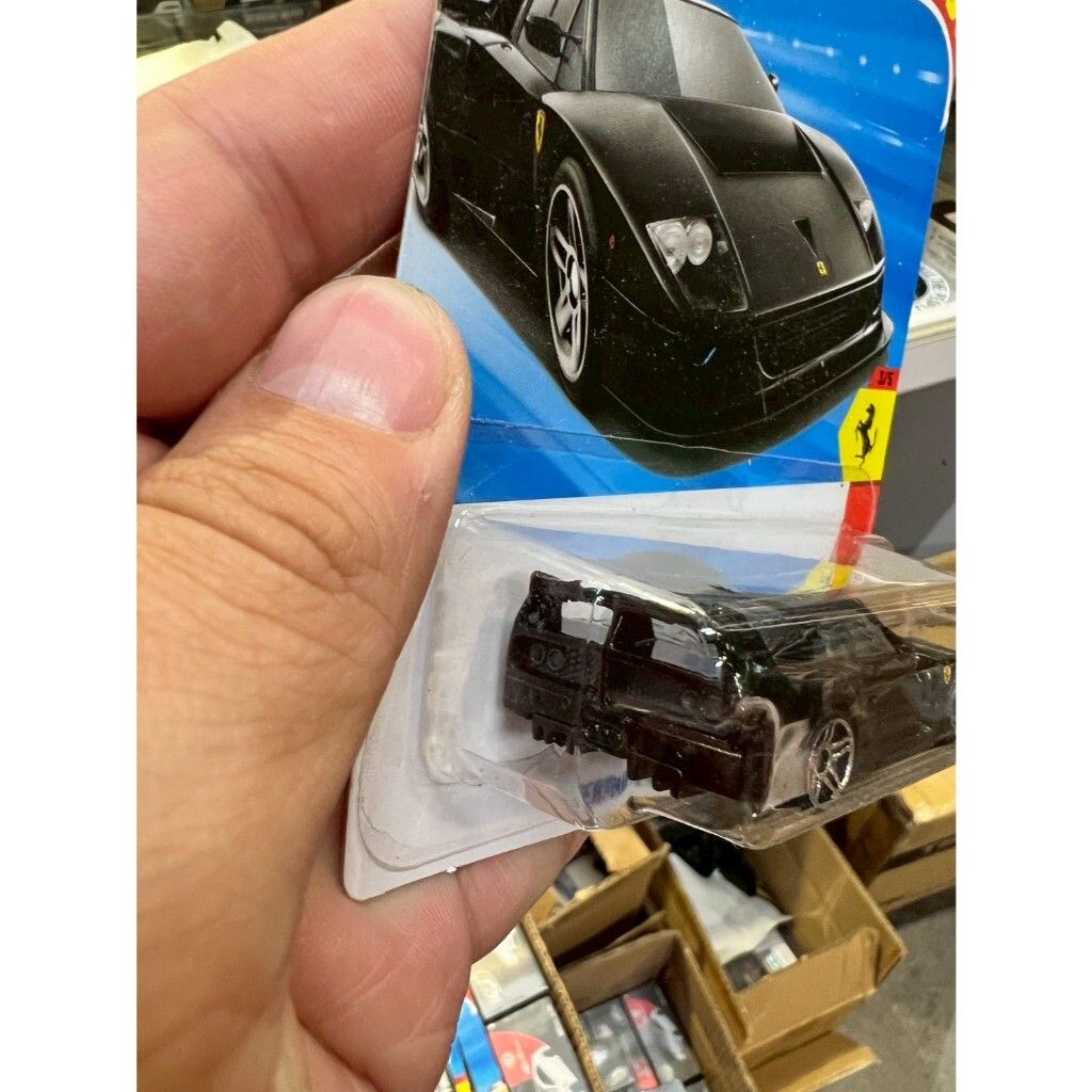 tw-11134207-81ztf-mikfv61m66f50c