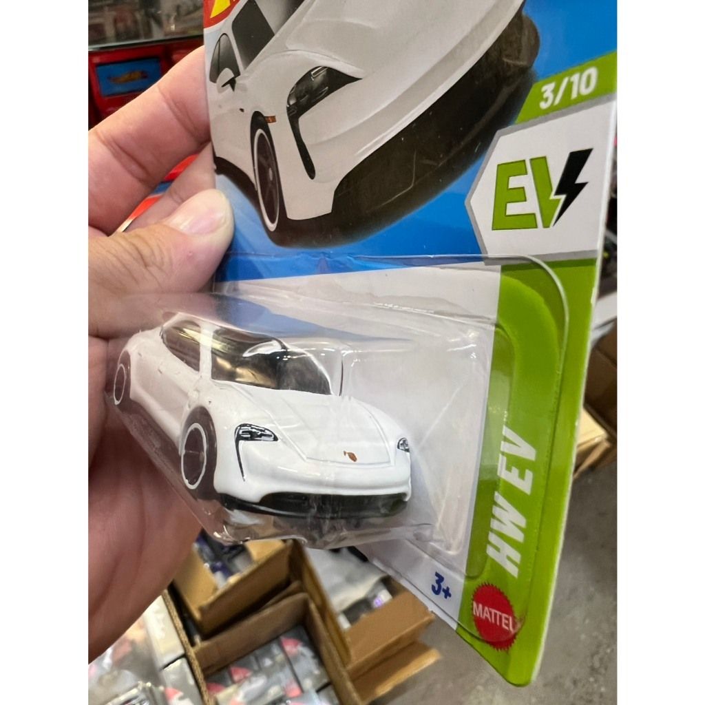 tw-11134207-81ztj-mikidi7bwmbn6e