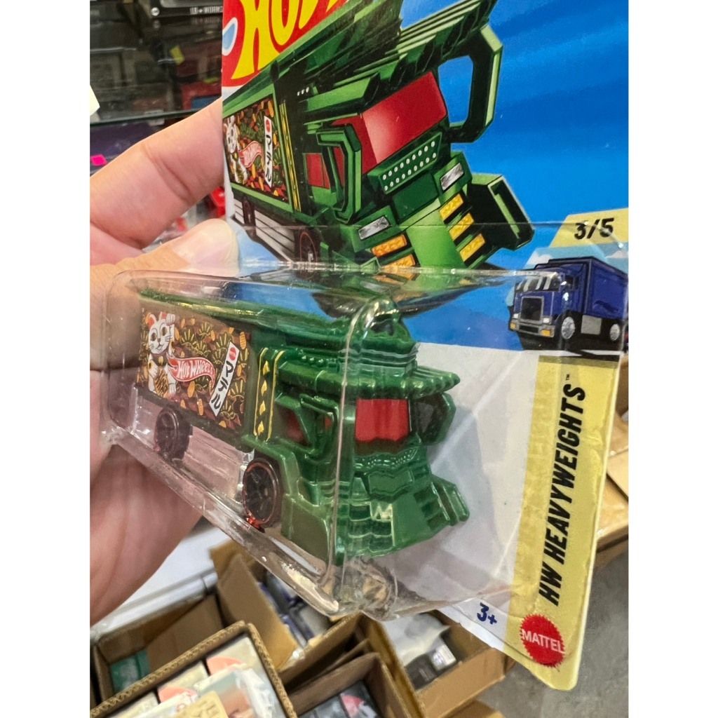 tw-11134207-81ztn-mikibvsnuryc5d