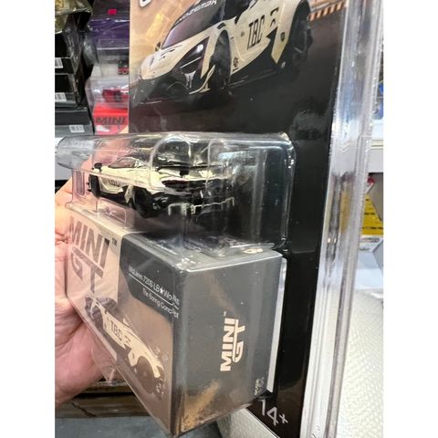 tw-11134207-81ztj-mior3z9w8o3qe8