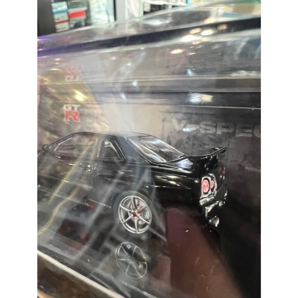 tw-11134207-7ras9-m1p6dewdbimj3a