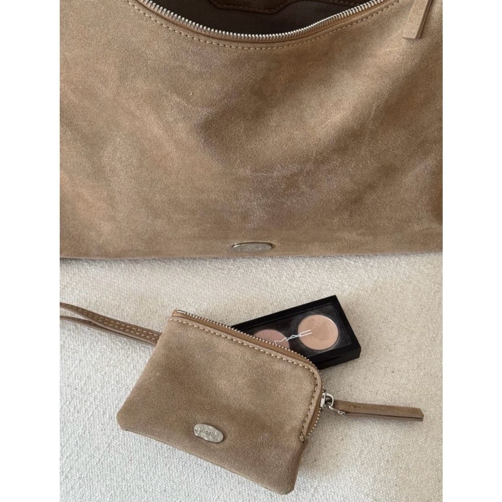 tw-11134207-81ztg-mg0jk52lcx716e