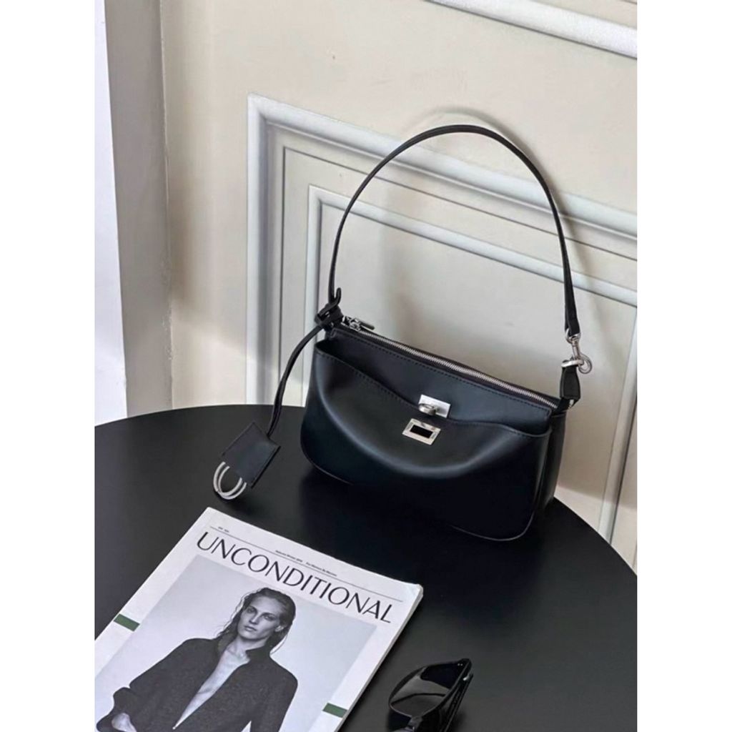 tw-11134207-7ra0m-mcwvrdvp428094