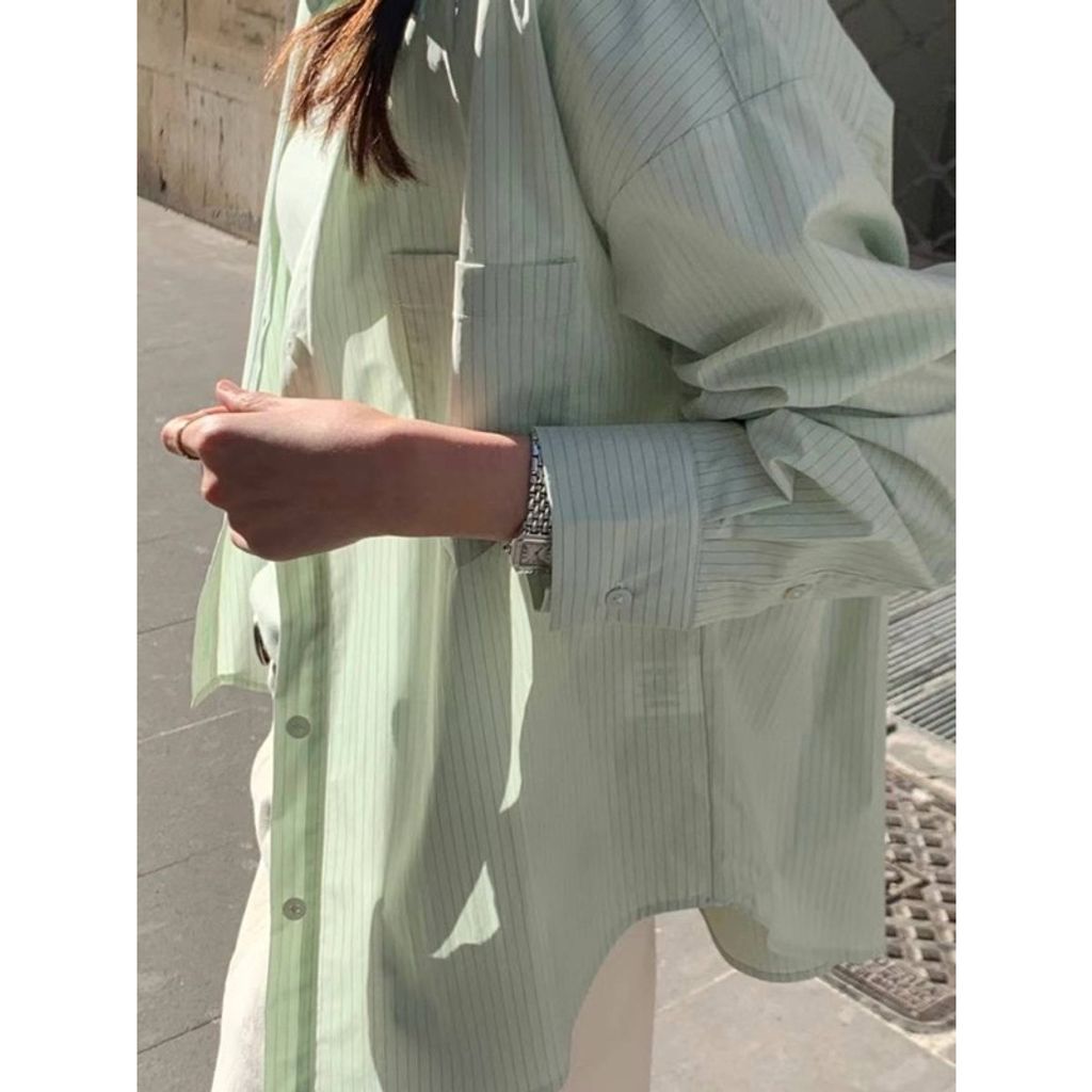 tw-11134207-7ras9-m5u1uxp9dqc6db