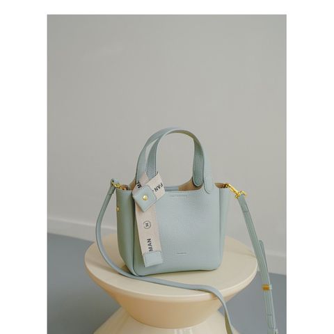 tw-11134207-7r98w-llwbx9gv68wr18