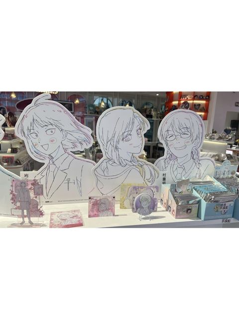 tw-11134207-820la-mlrmadbm3xtw2b