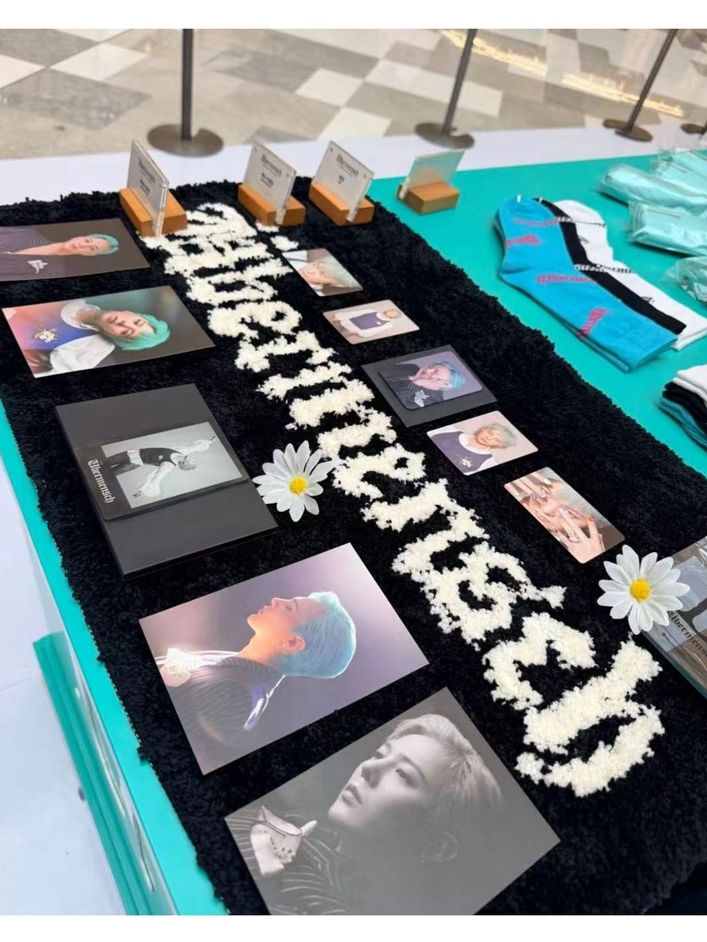 tw-11134207-820lg-mn4gjgbtl0qw86