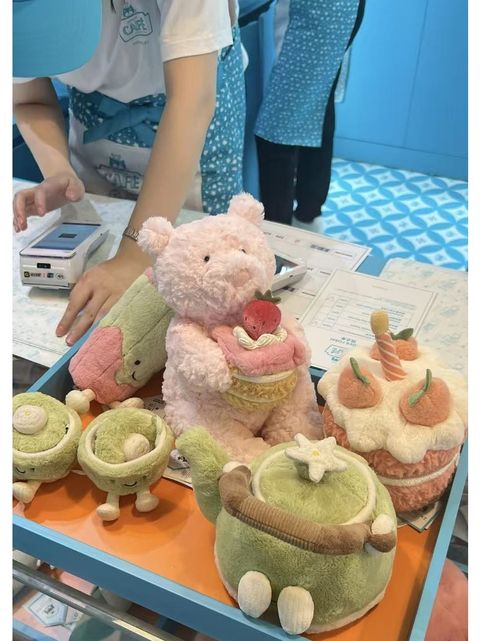 tw-11134207-81zth-mee3wbmmaewz09