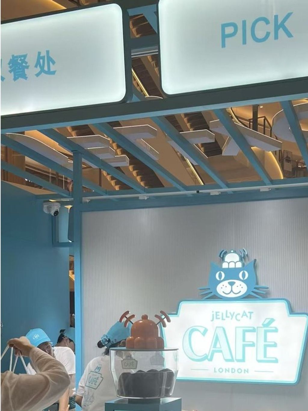 tw-11134207-81ztq-mee3wblpqxae57