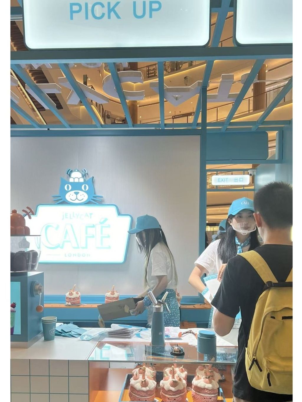 tw-11134207-81ztf-mee3wfur42ddff