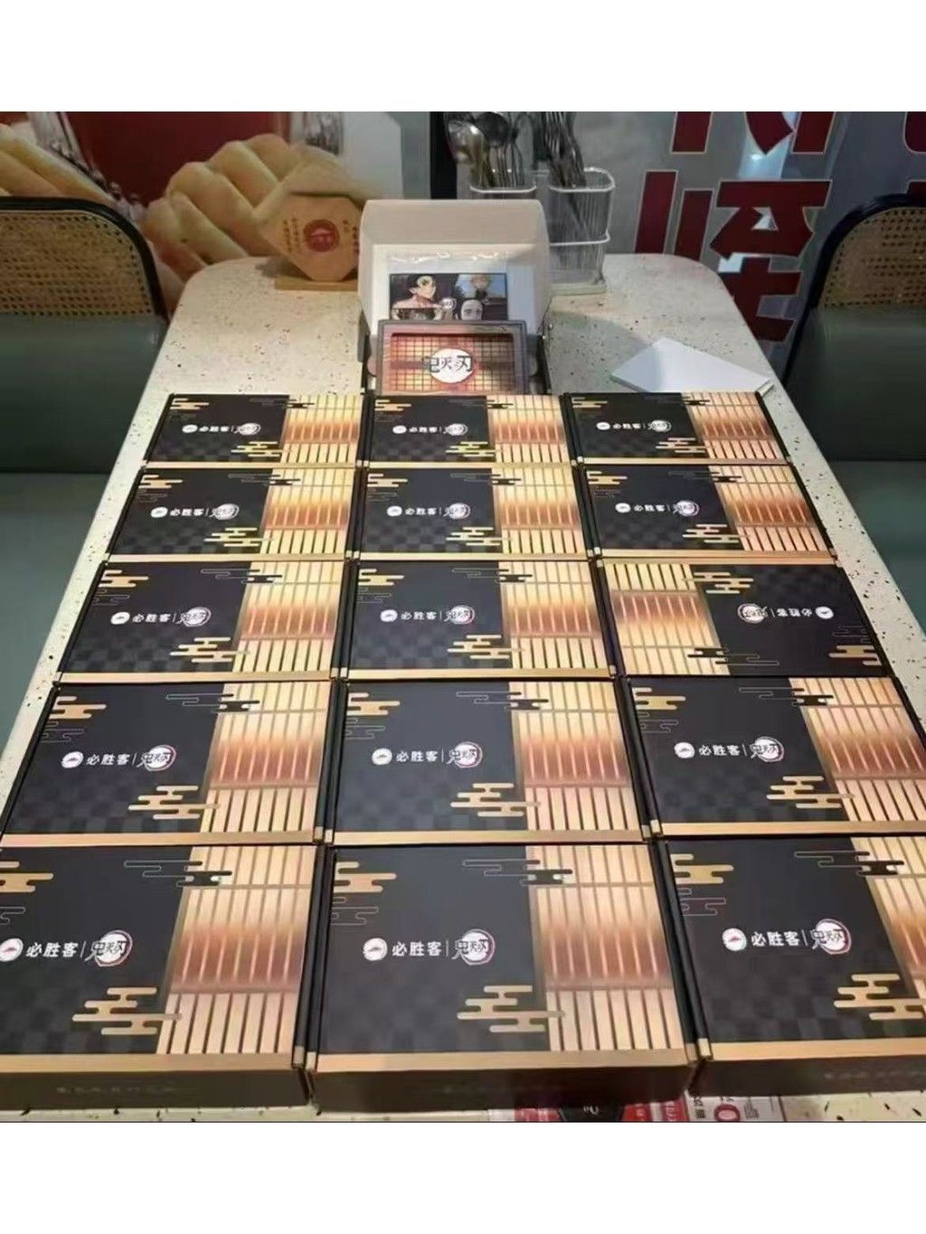 tw-11134207-81ztg-mfvfhbikcmbt6b