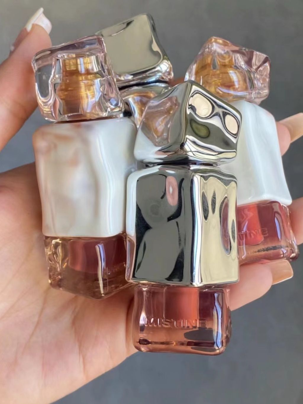 tw-11134207-7r98o-lsfjmhckii8i03