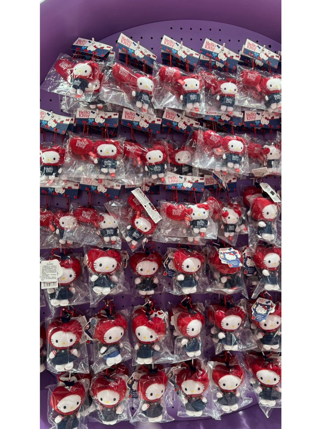 tw-11134207-7rbk8-m828srhjlqit0b