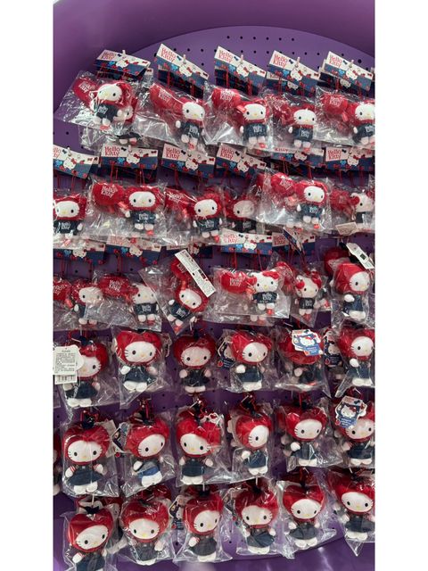 tw-11134207-7rbk8-m828srhjlqit0b