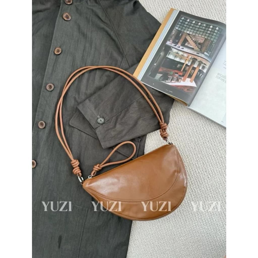 tw-11134207-7r98u-lzszniuw3wv21e