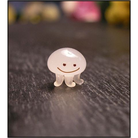 tw-11134207-7r98s-lw1m4fz26628d0