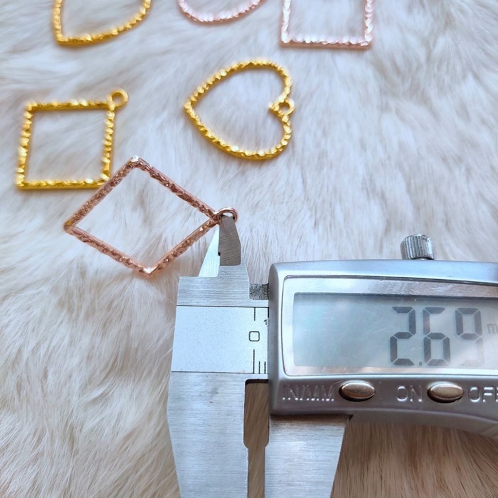 tw-11134207-7r98s-lx5rn3zrrmsm90