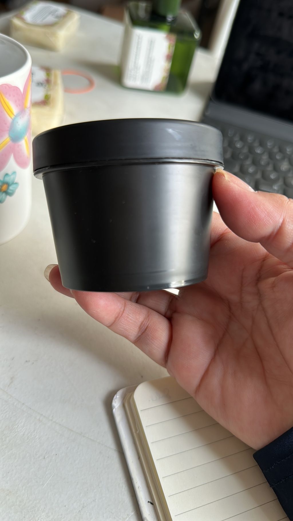 5DE80756-1F1C-471C-AC9C-296A57CF1610