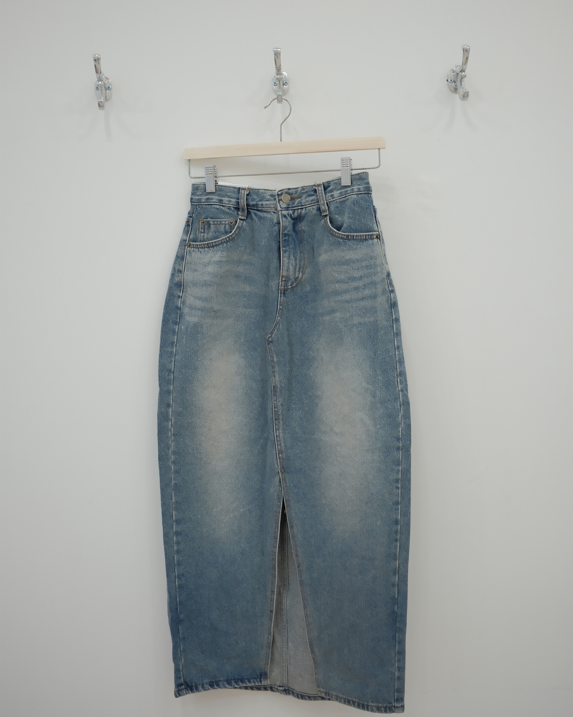 image_4ED09689-7B4D-45C1-86C2-928714745297_1765967116