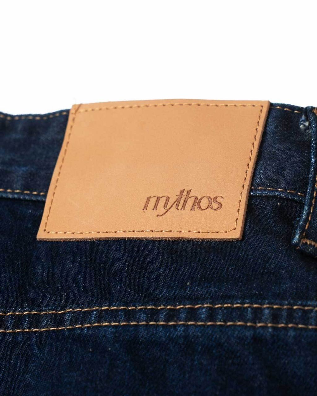 MYTHOS-CURVED-JEANS-FLATLAY-4