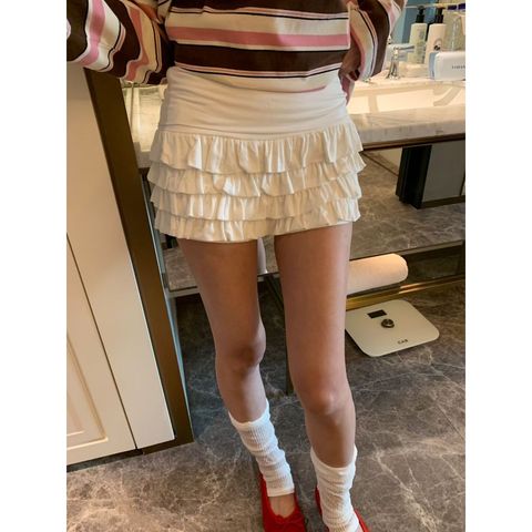 tw-11134207-820lg-mmlxbfl8yvig8e