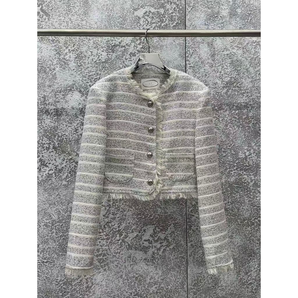 tw-11134207-820l7-mmls9g9di1ae5c