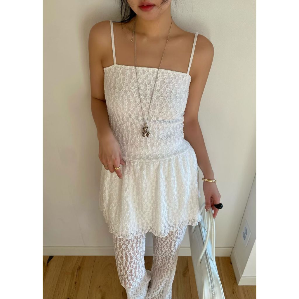 tw-11134207-820lf-mmonnqz1kgzs25