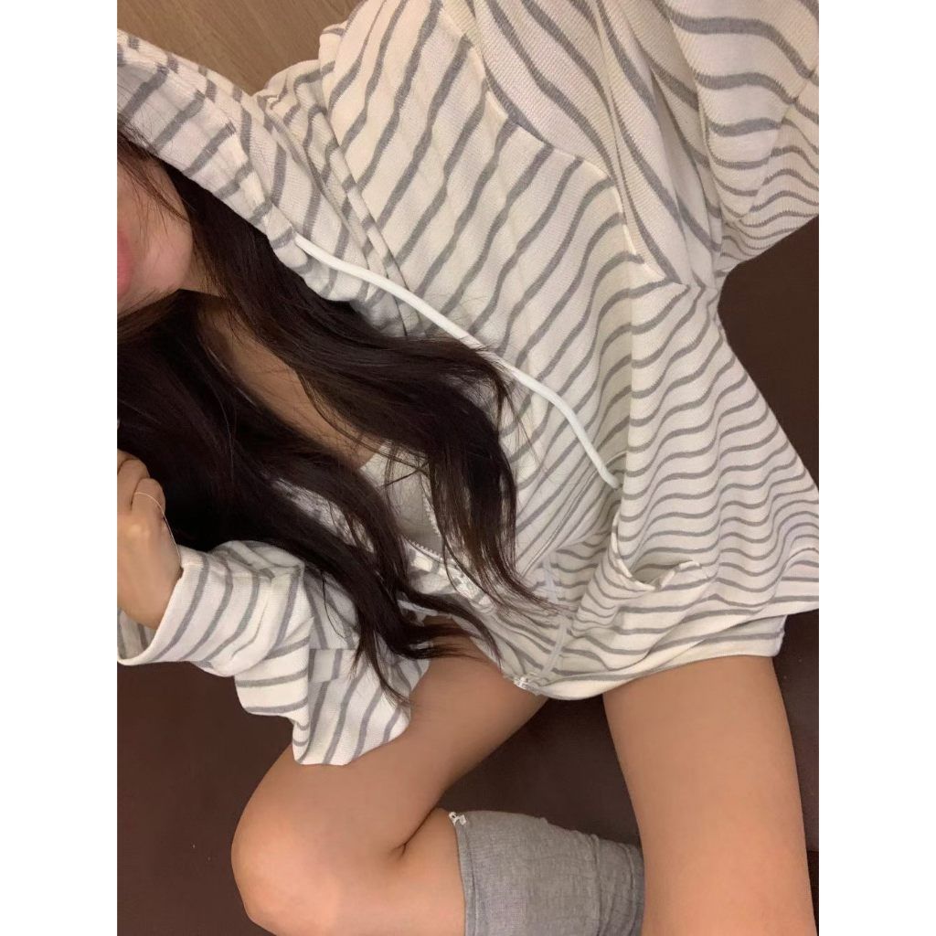 tw-11134207-820la-mscdwfmchg5dc7