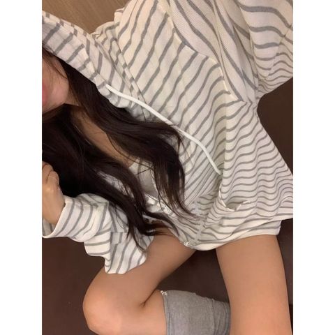 tw-11134207-820la-mscdwfmchg5dc7