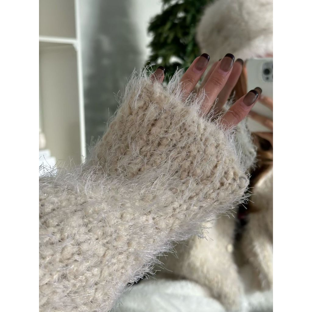 tw-11134207-81ztm-mid1uik6i0ao1e