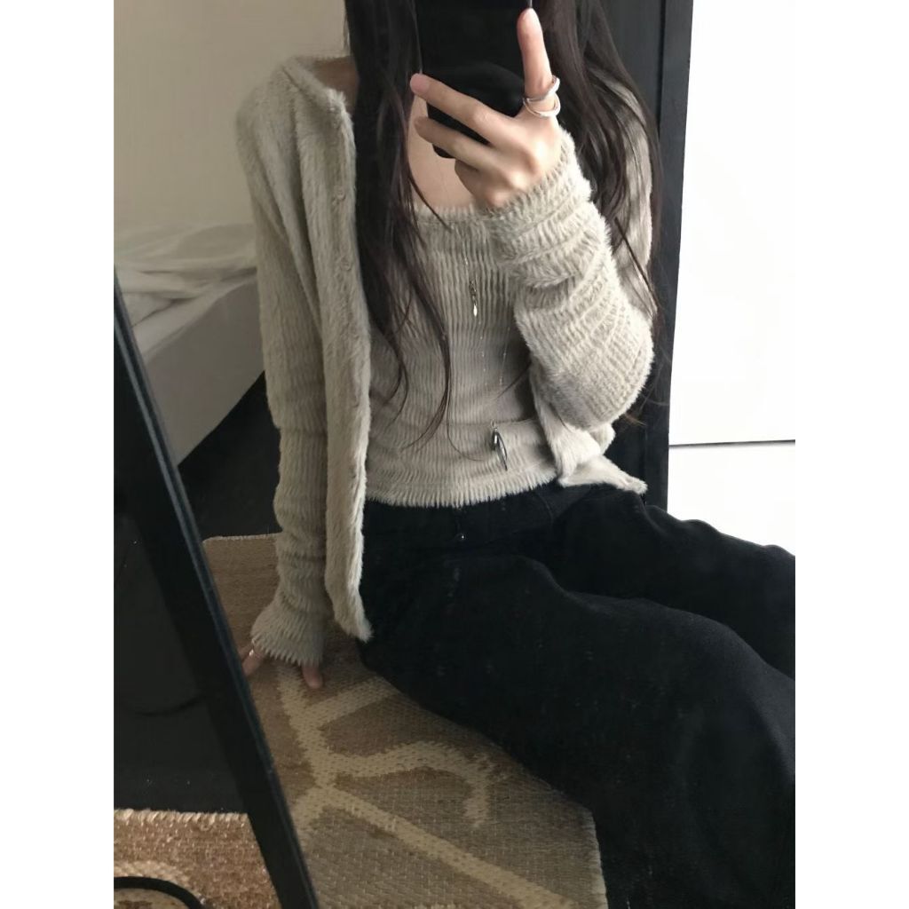 tw-11134207-81zth-mik3xdyvhs77c2