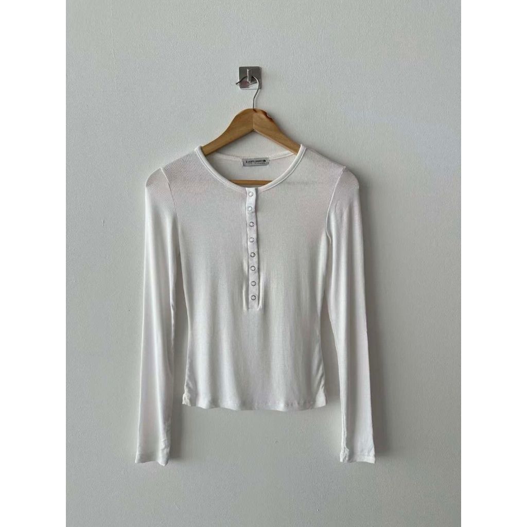 tw-11134207-81ztp-mdyekkcxd2pzce