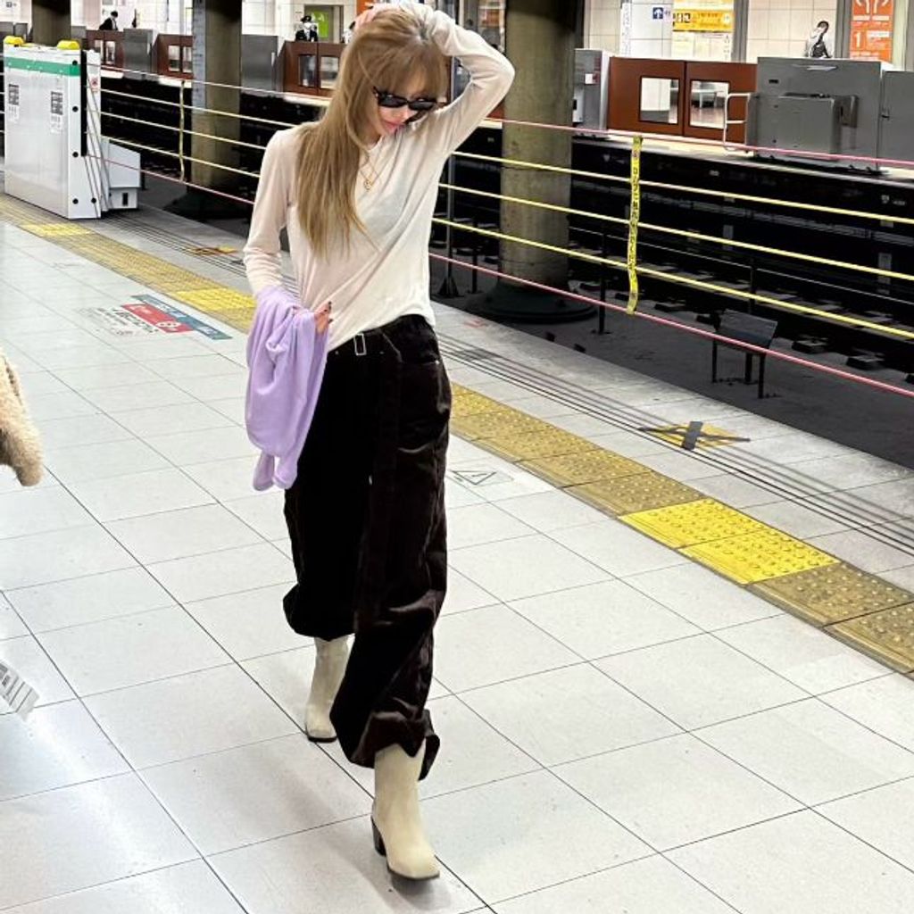 tw-11134207-81zto-mi5z2iowtblz24