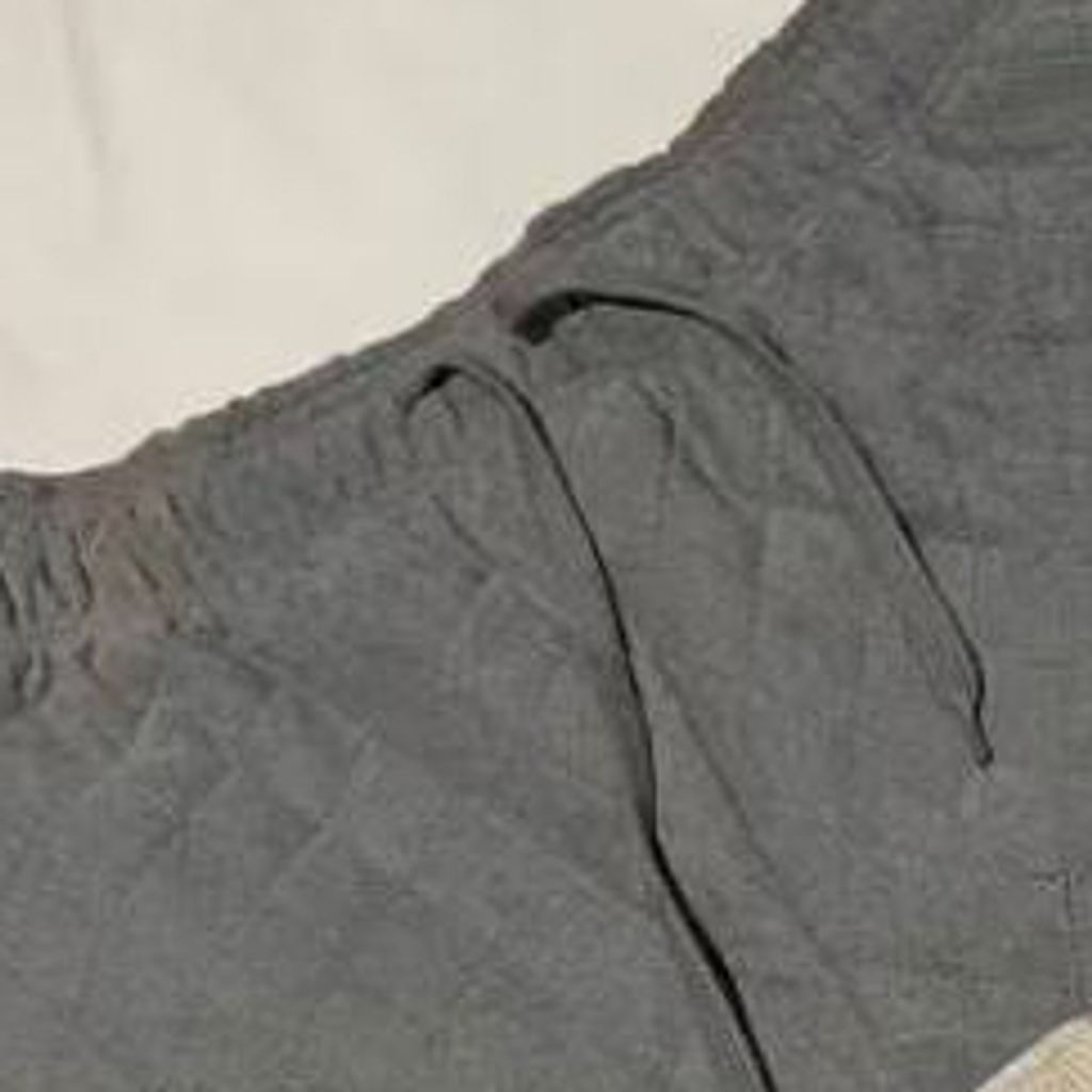 tw-11134207-81ztm-mfxr7zy6g5xp4b