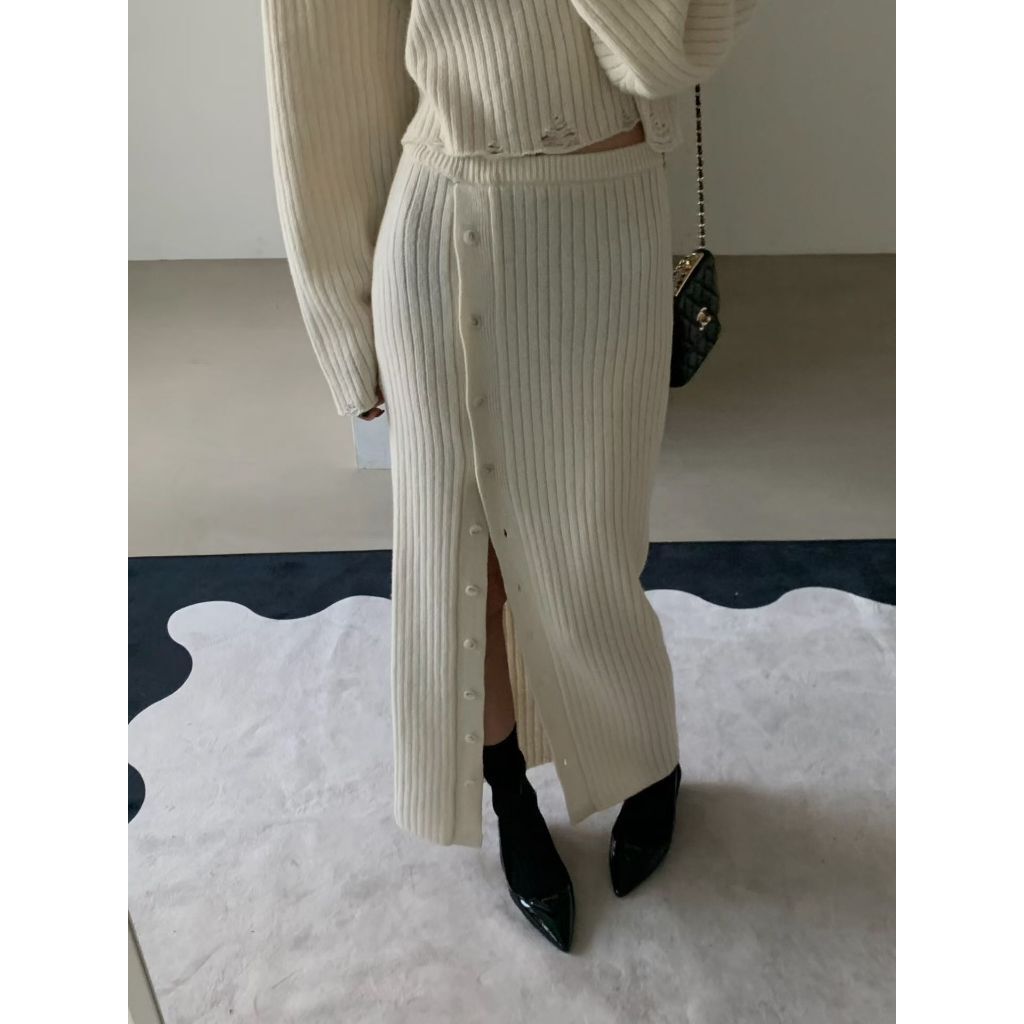 tw-11134207-81ztl-mi2qkvrvr40844