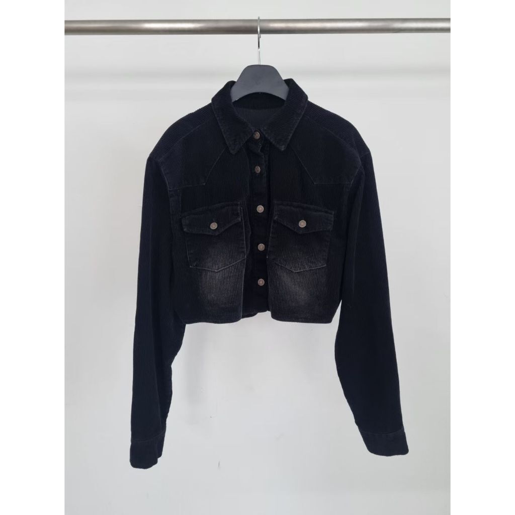 tw-11134207-81ztd-mhuimi0ntddy95