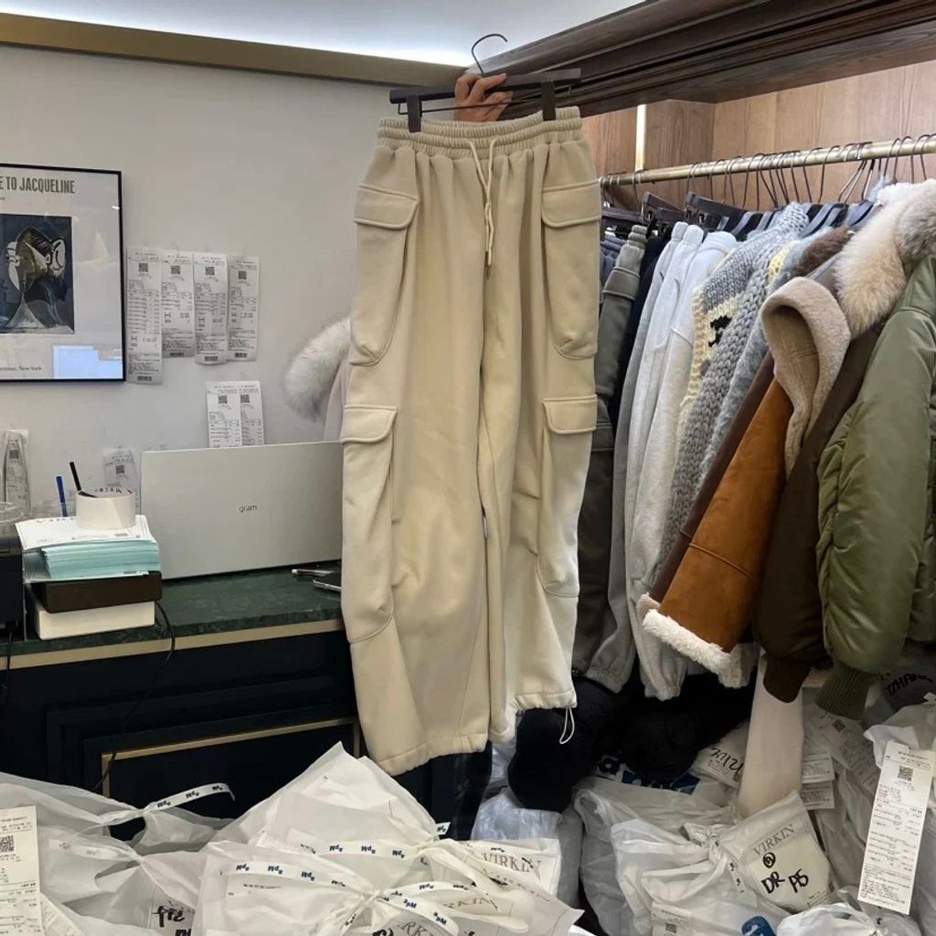 tw-11134207-81ztn-mhrbwcwb2m8446