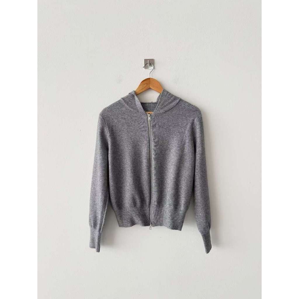 tw-11134207-81ztl-mhpriaierg1s90