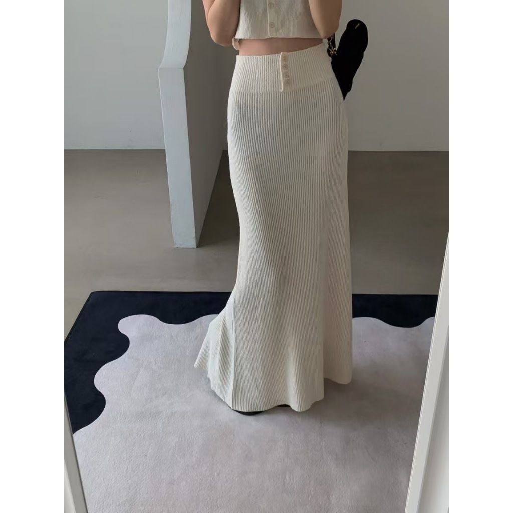 tw-11134207-7rbk7-m8otnolgy3tz9e