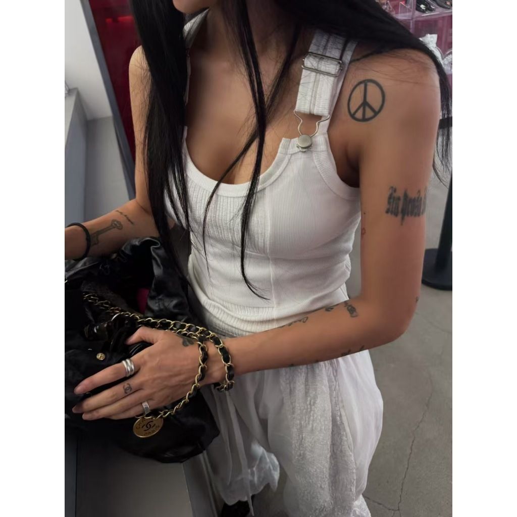 tw-11134207-7ra0k-mb3u88qlhszd68