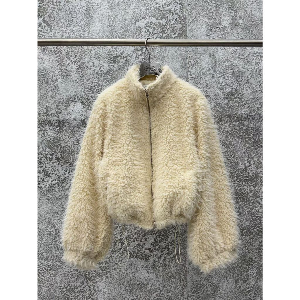 tw-11134207-81ztg-mgnepfcxy9zg44